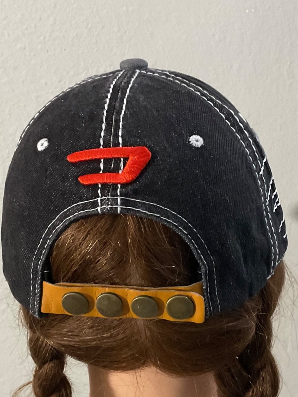 Diesel Hat. - Picture 4 of 7
